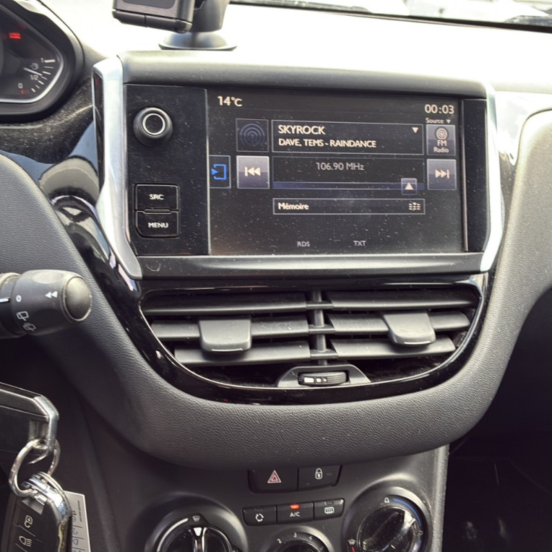 PEUGEOT 208 1 PHASE 2 1.6 BLUE HDI - 8V TURBO Photo n°28