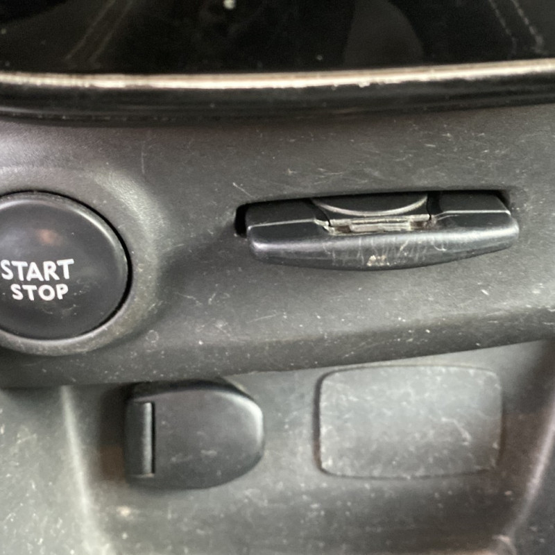 RENAULT CLIO 4 PHASE 1 1.5 DCI - 8V TURBO Photo n°9