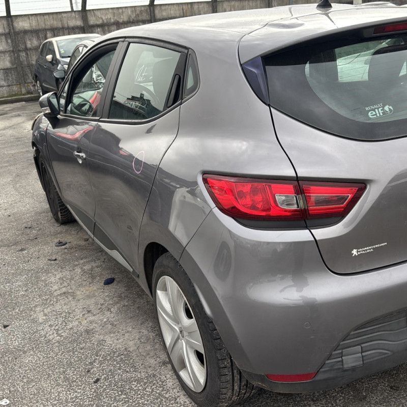 RENAULT CLIO 4 PHASE 1 1.5 DCI - 8V TURBO Photo n°15