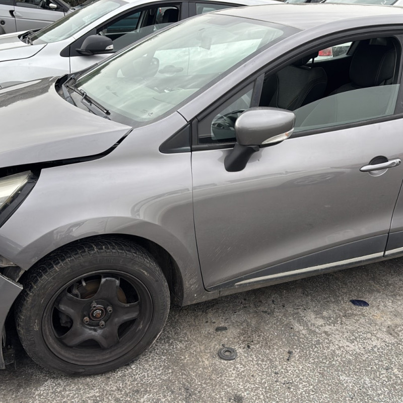 RENAULT CLIO 4 PHASE 1 1.5 DCI - 8V TURBO Photo n°19