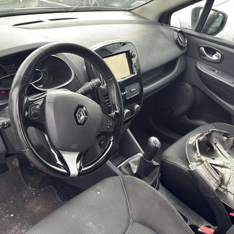 RENAULT CLIO 4 PHASE 1 1.5 DCI - 8V TURBO Photo n°22