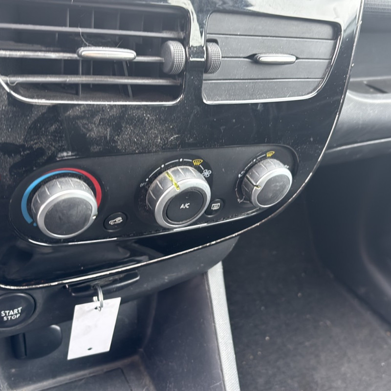 RENAULT CLIO 4 PHASE 1 1.5 DCI - 8V TURBO Photo n°28