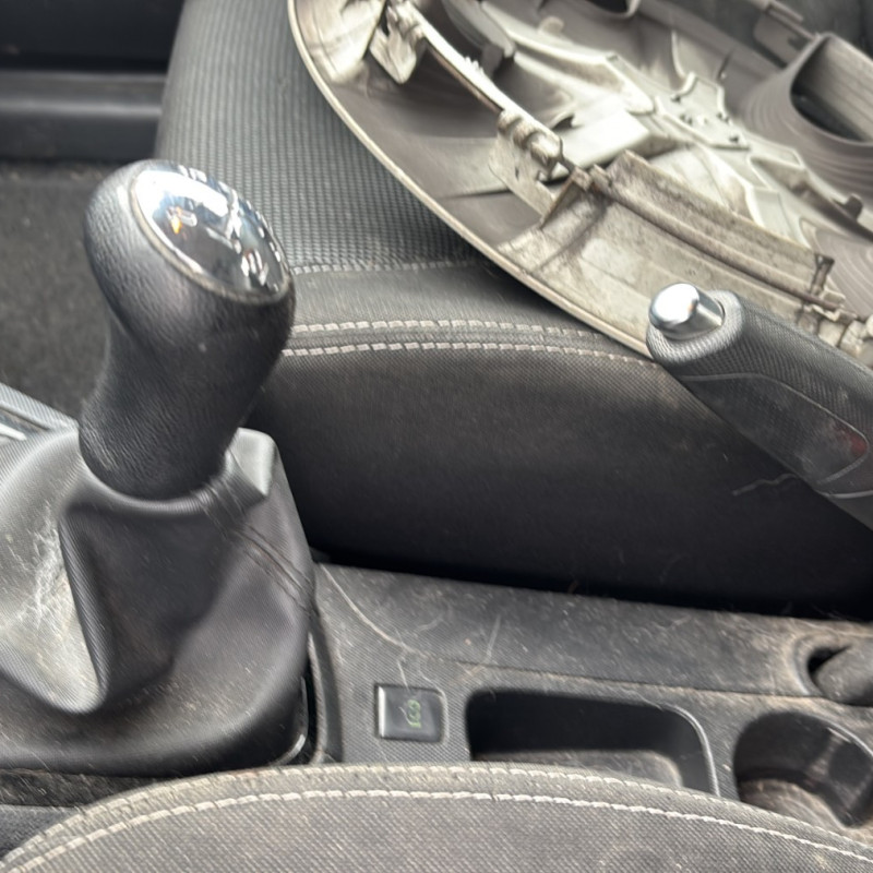 RENAULT CLIO 4 PHASE 1 1.5 DCI - 8V TURBO Photo n°29