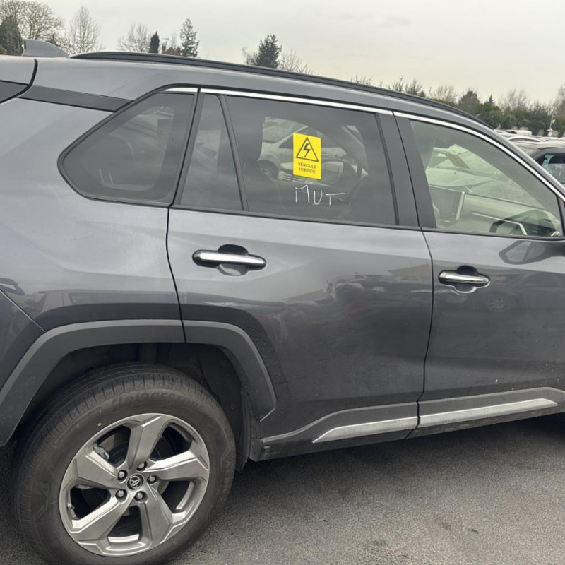 TOYOTA RAV4 5 PHASE 1 2.5i - 16V HYBRID Photo n°13