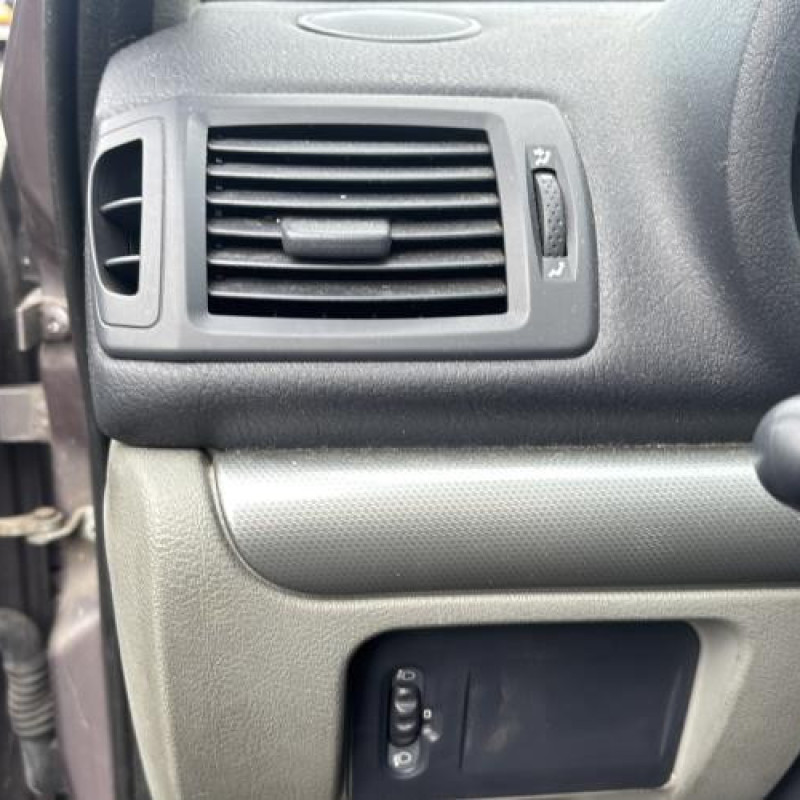 Boitier air bag RENAULT CLIO 2 Photo n°20