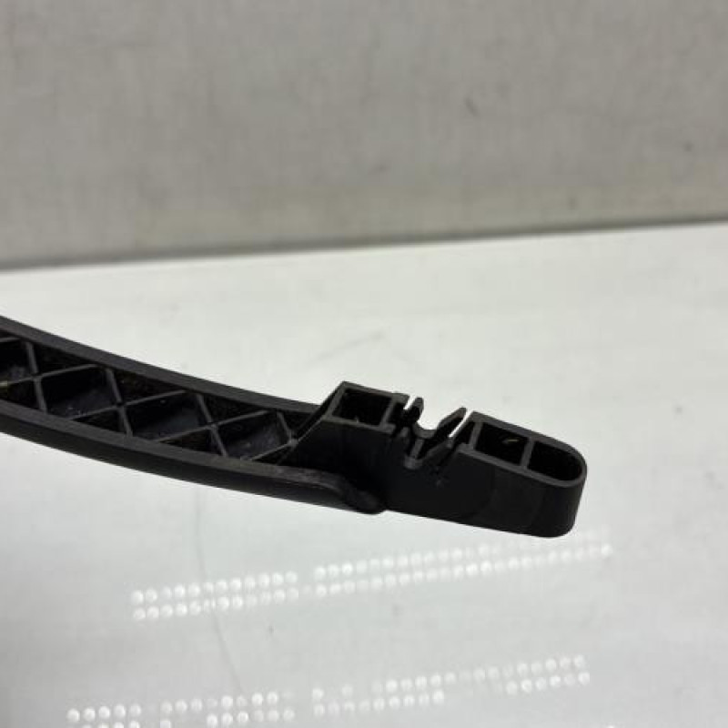 Bras essuie glace arriere RENAULT CLIO 3 Photo n°4