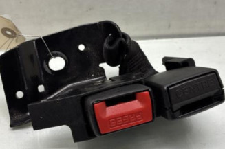 Attache ceinture arriere gauche RENAULT CLIO 3 Photo n°1