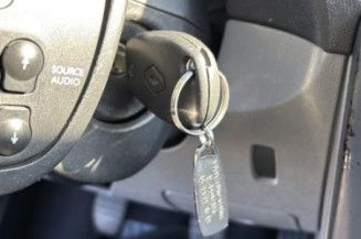 Charniere de capot RENAULT CLIO 3