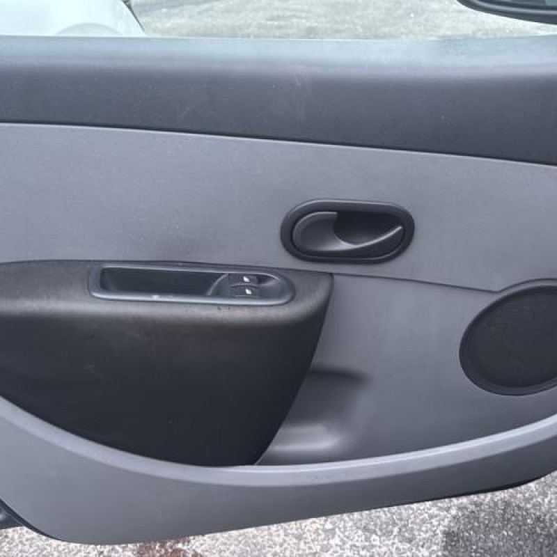 Charniere de capot RENAULT CLIO 3 Photo n°17