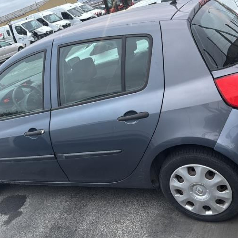 Pommeau de vitesses RENAULT CLIO 3 Photo n°16