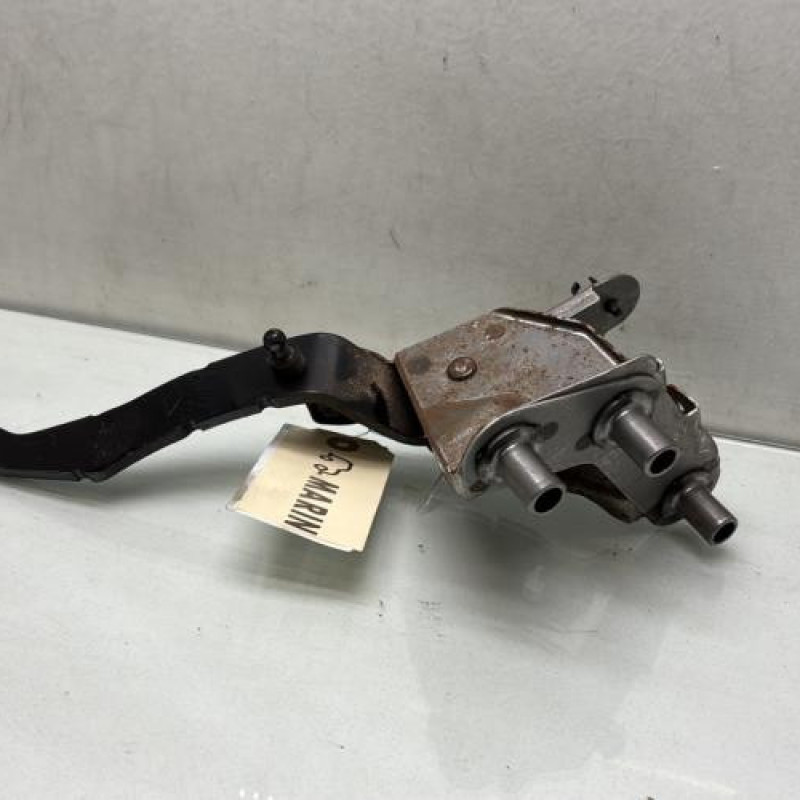 Pedale d'embrayage RENAULT CLIO 3 Photo n°3