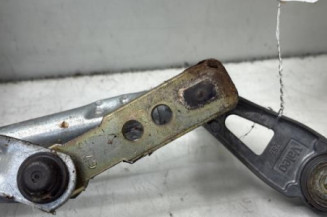 Moteur essuie glace avant RENAULT MEGANE 2