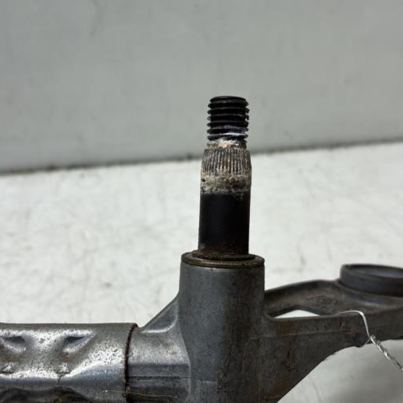 Moteur essuie glace avant RENAULT MEGANE 2 Photo n°12