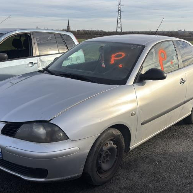 Feu arriere stop central SEAT IBIZA 3 Photo n°4