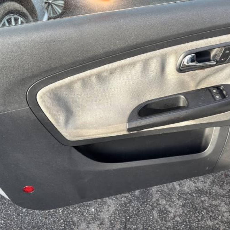 Feu arriere stop central SEAT IBIZA 3 Photo n°13