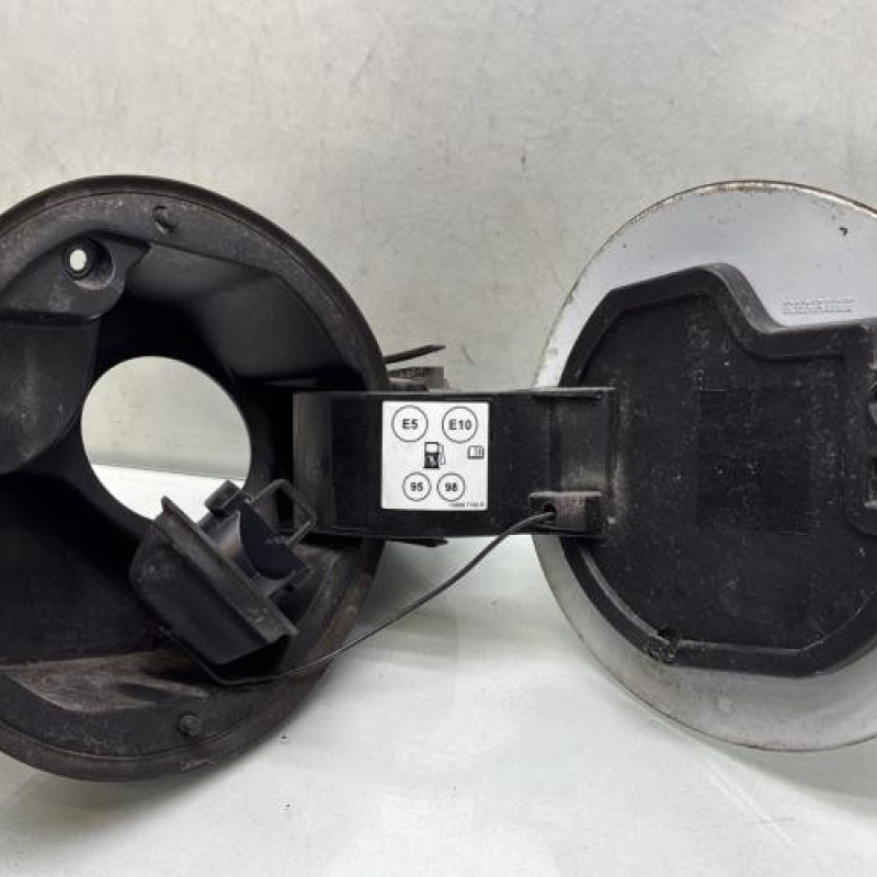 Trappe d'essence RENAULT CLIO 5 Photo n°4