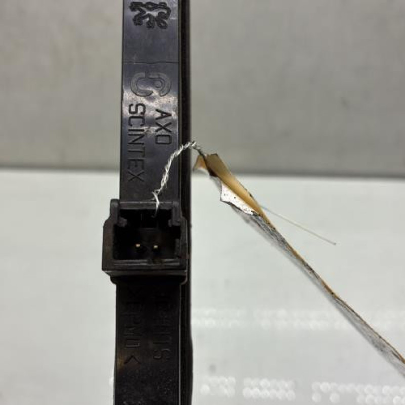 Feu arriere stop central PEUGEOT 206 Photo n°3