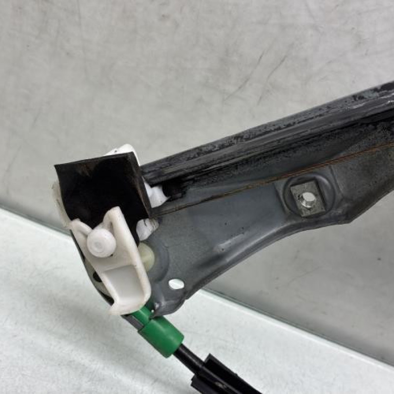 Leve vitre electrique avant droit RENAULT CLIO 2 Photo n°4
