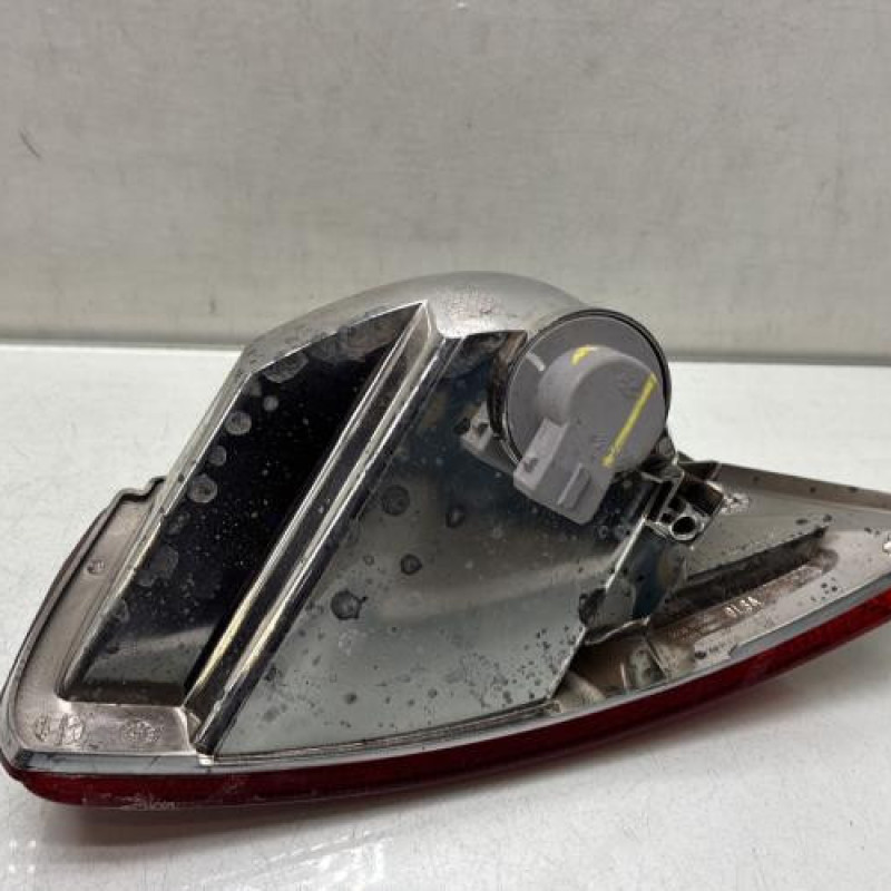 Anti brouillard arriere gauche RENAULT KADJAR Photo n°3