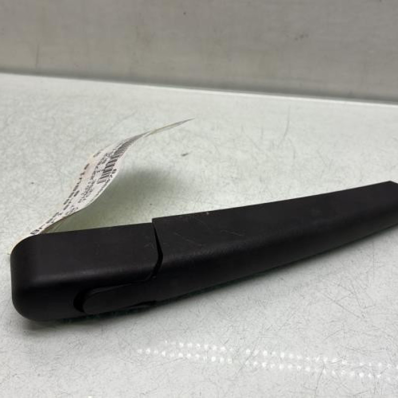 Bras essuie glace arriere RENAULT KADJAR Photo n°1