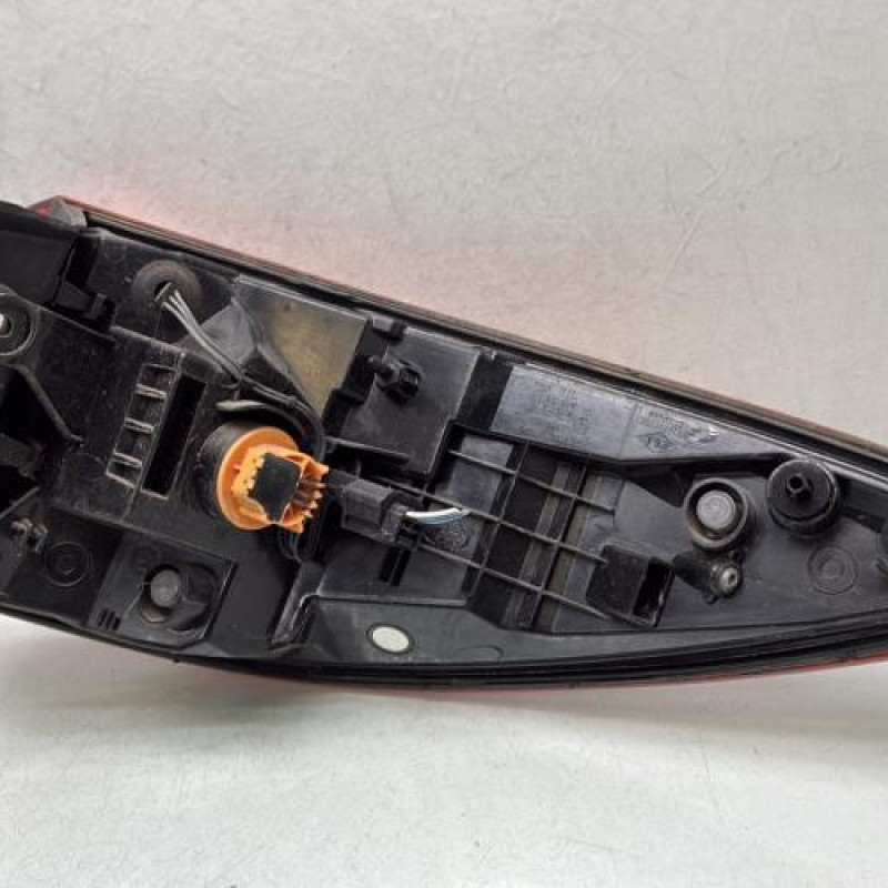 Feu arriere principal gauche (feux) RENAULT KADJAR Photo n°3