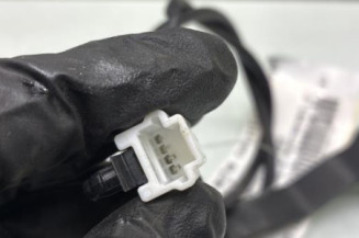 Attache ceinture avant droit RENAULT KADJAR