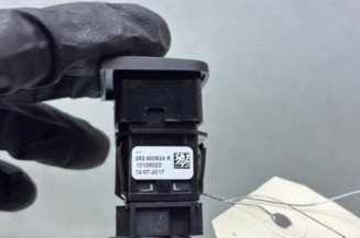 Bouton de warning RENAULT KADJAR