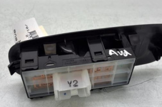 Interrupteur de leve vitre avant droit RENAULT KADJAR