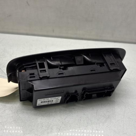 Interrupteur de leve vitre avant gauche RENAULT KADJAR