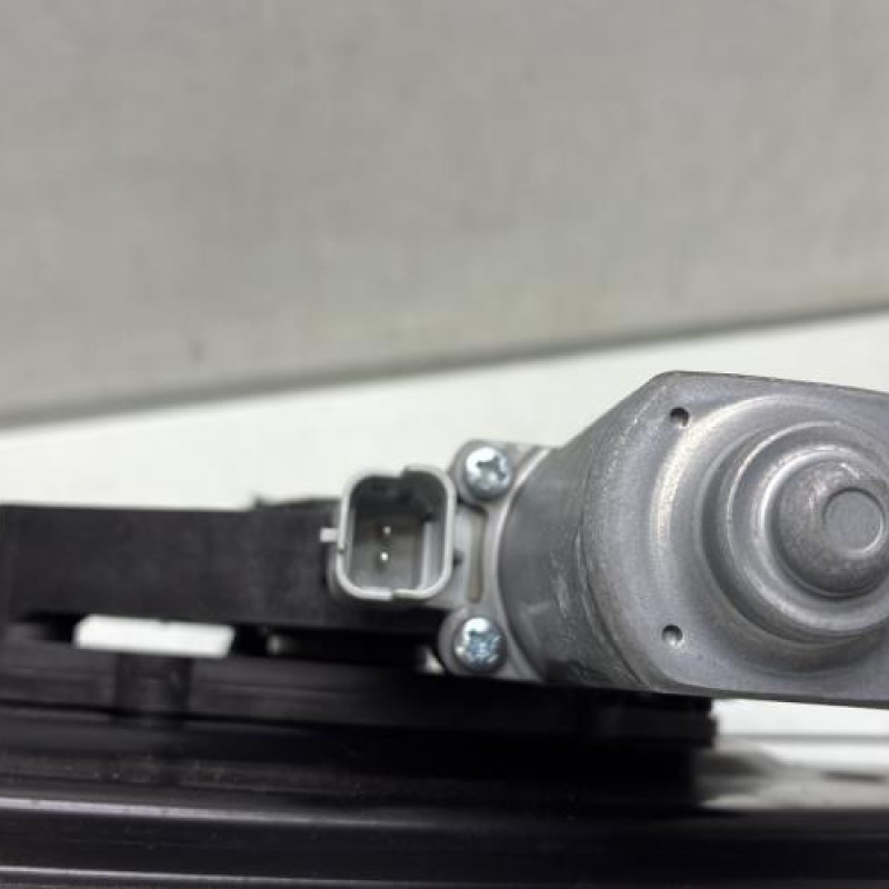 Leve vitre electrique avant droit RENAULT KADJAR Photo n°5