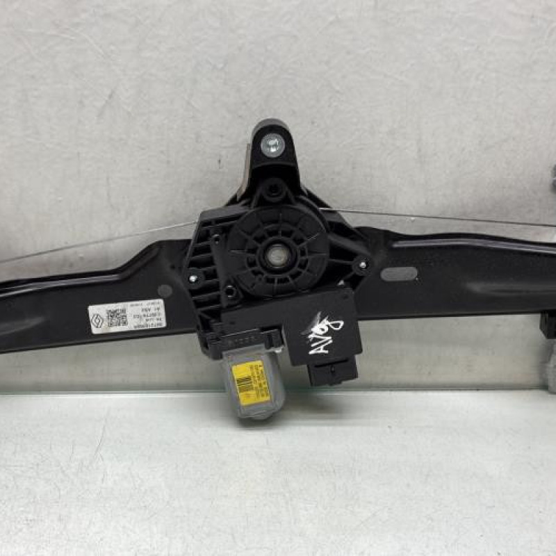 Leve vitre electrique avant gauche RENAULT KADJAR Photo n°3