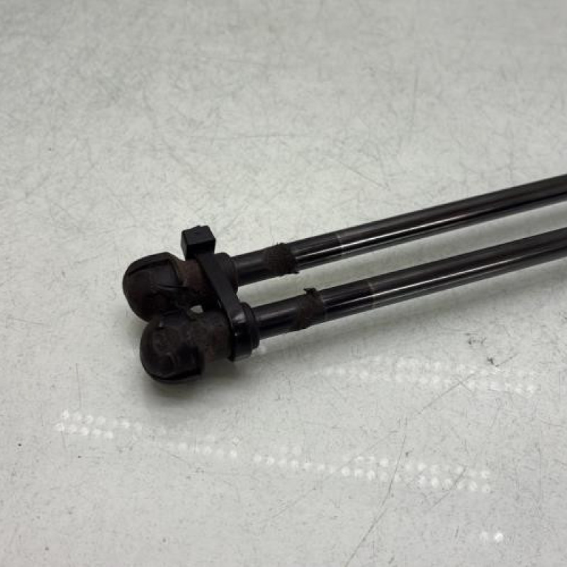 Verin de coffre RENAULT KADJAR Photo n°3