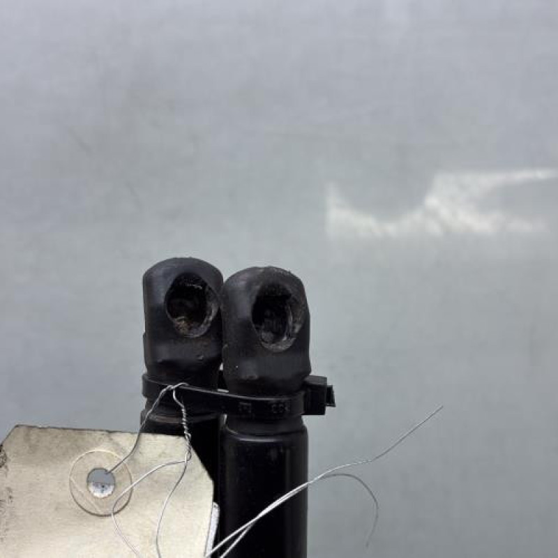 Verin de coffre RENAULT KADJAR Photo n°4