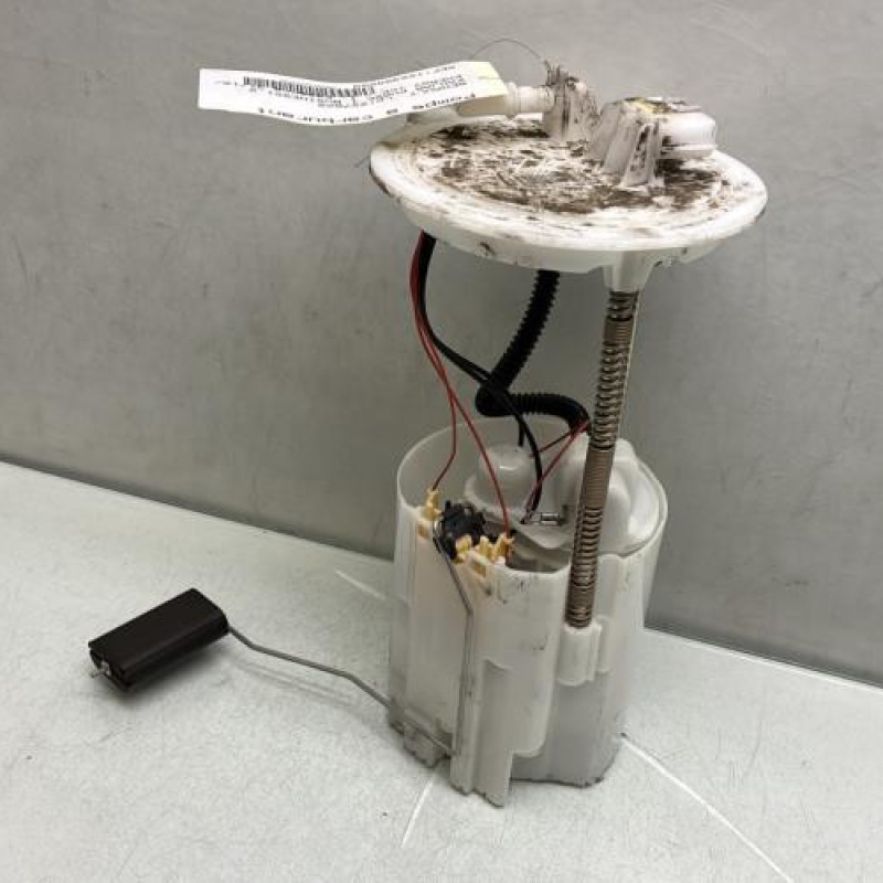 Pompe à carburant RENAULT KADJAR Photo n°1