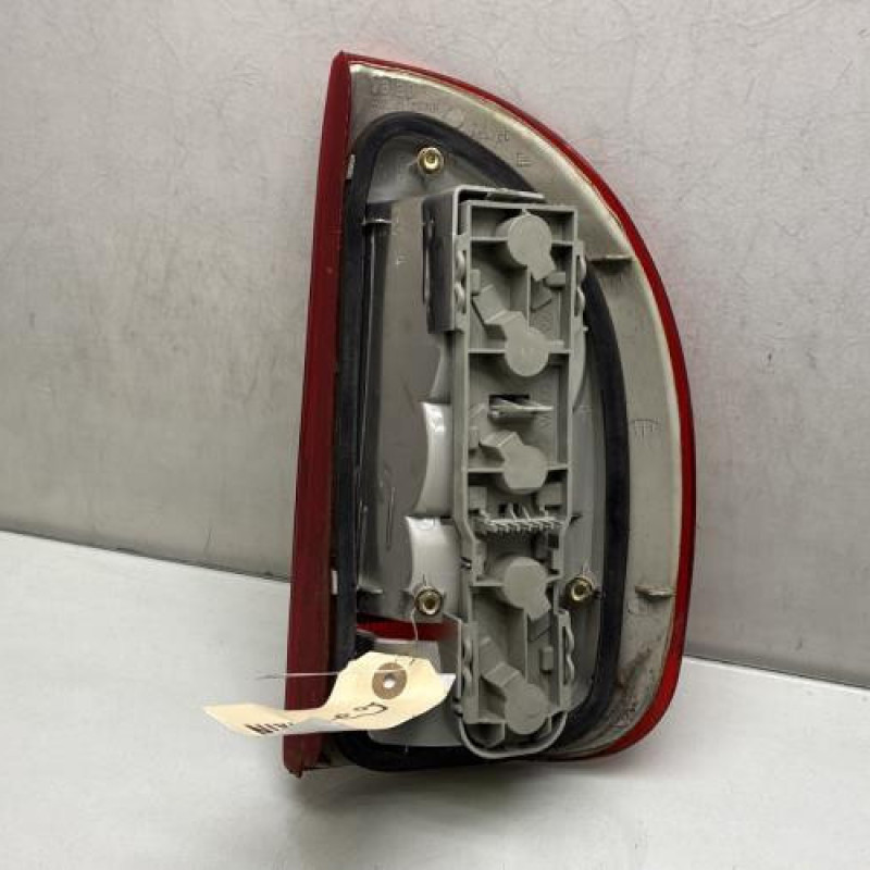 Feu arriere principal gauche (feux) OPEL CORSA B Photo n°2