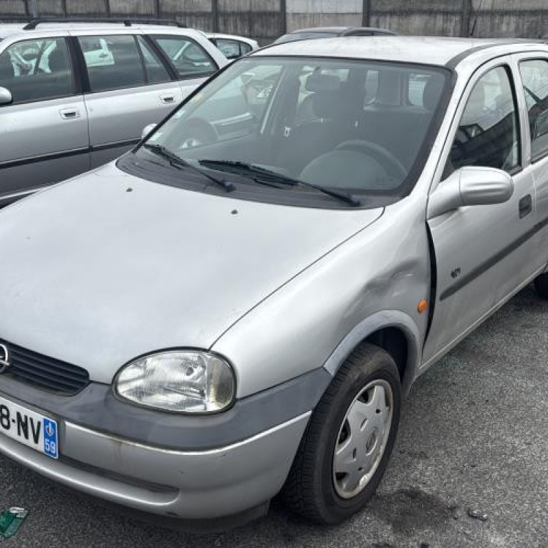 Feu arriere principal gauche (feux) OPEL CORSA B Photo n°4