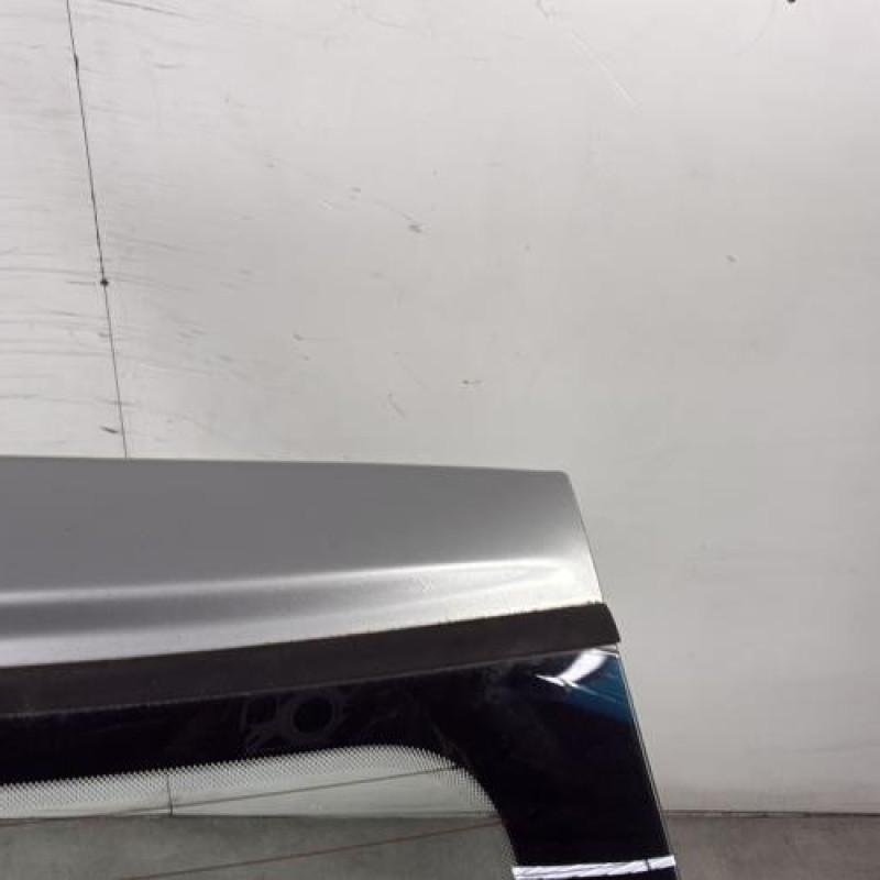 Malle/Hayon arriere OPEL CORSA B Photo n°3