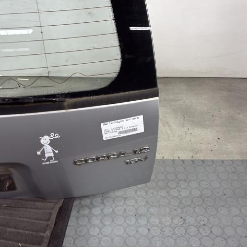 Malle/Hayon arriere OPEL CORSA B Photo n°4