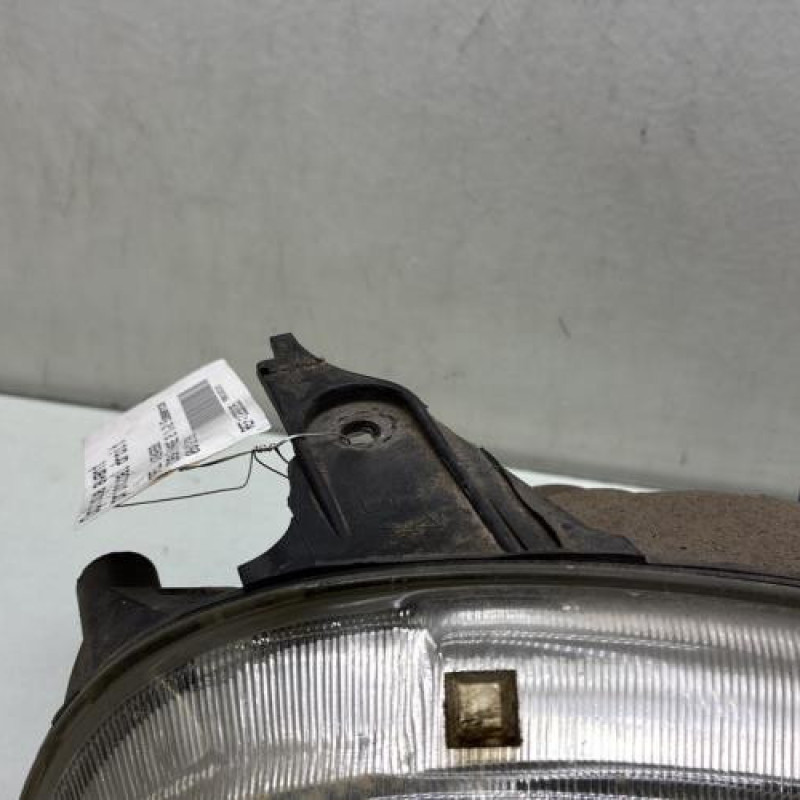 Optique avant principal droit (feux)(phare) OPEL CORSA B Photo n°3