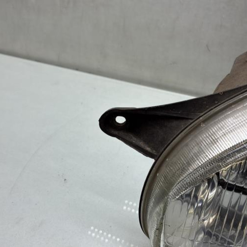 Optique avant principal gauche (feux)(phare) OPEL CORSA B Photo n°3