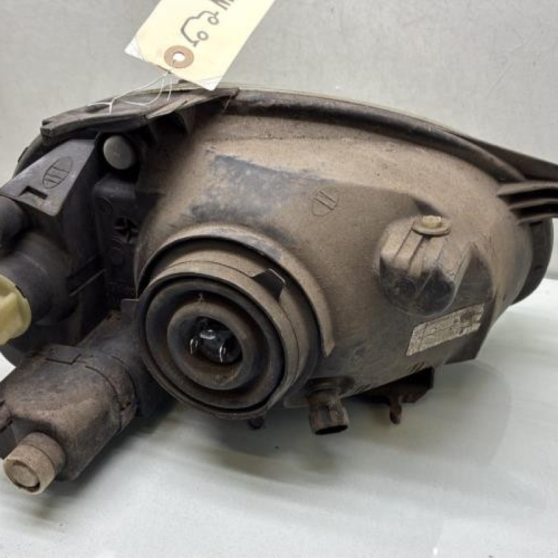 Optique avant principal gauche (feux)(phare) OPEL CORSA B Photo n°4