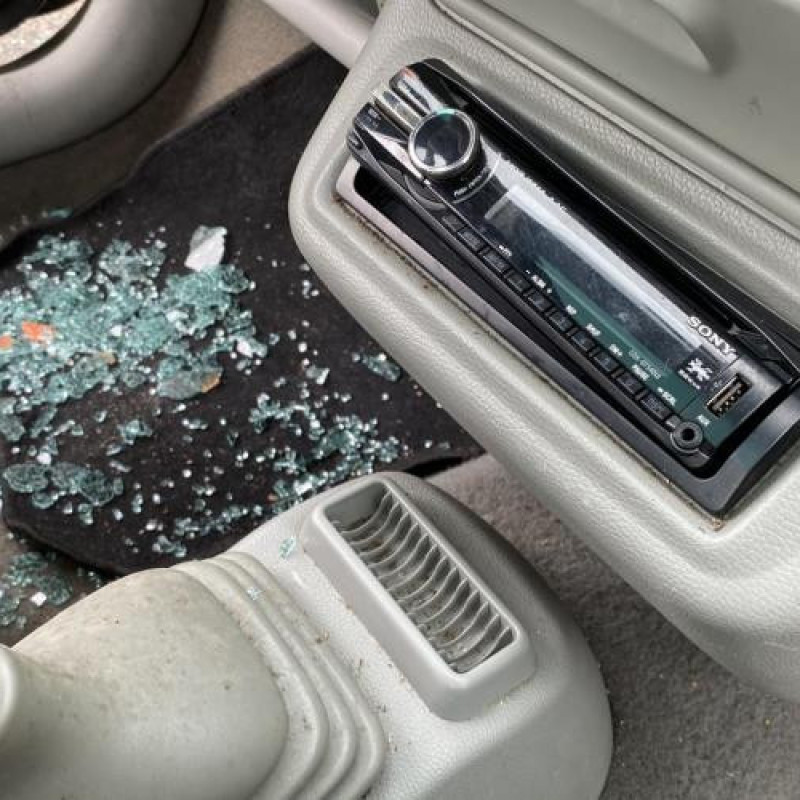 Pare boue avant droit RENAULT TWINGO 1 Photo n°9