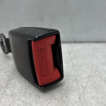 Attache ceinture arriere droit RENAULT TWINGO 1