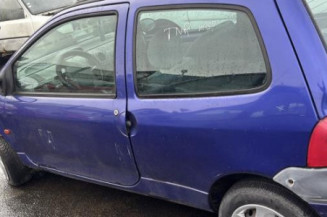 Attache ceinture arriere gauche RENAULT TWINGO 1