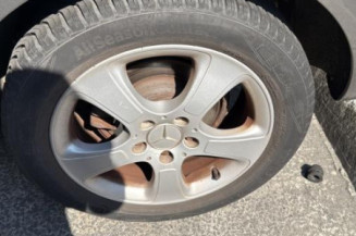 Renfort pare choc avant (traverse) MERCEDES CLASSE A 169