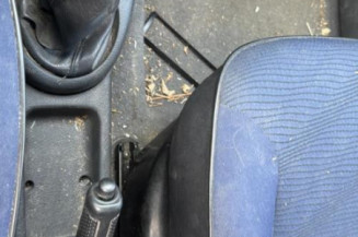 Poignee interieur avant gauche PEUGEOT PARTNER 1