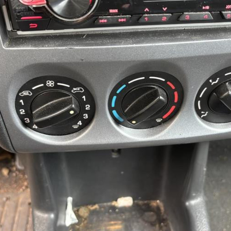 Poignee interieur avant gauche PEUGEOT PARTNER 1 Photo n°16