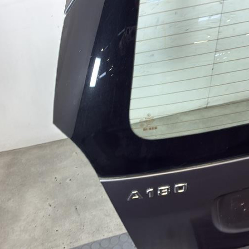 Malle/Hayon arriere MERCEDES CLASSE A 169 Photo n°5