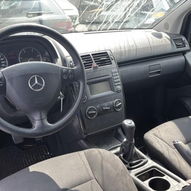 Porte avant droit MERCEDES CLASSE A 169 Photo n°18