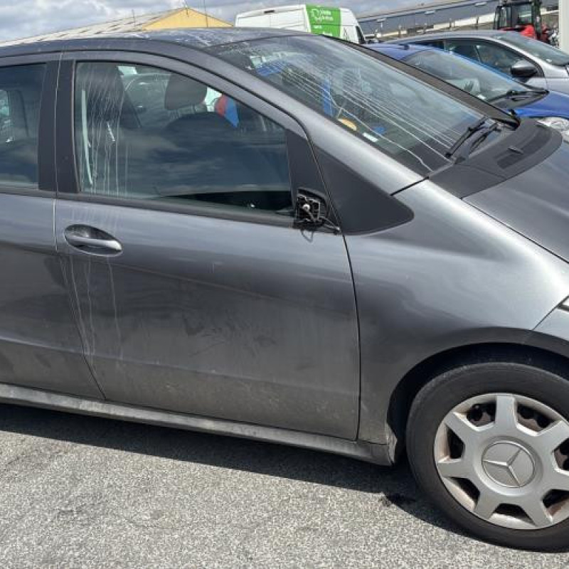 Renfort pare choc arriere (traverse) MERCEDES CLASSE A 169 Photo n°10